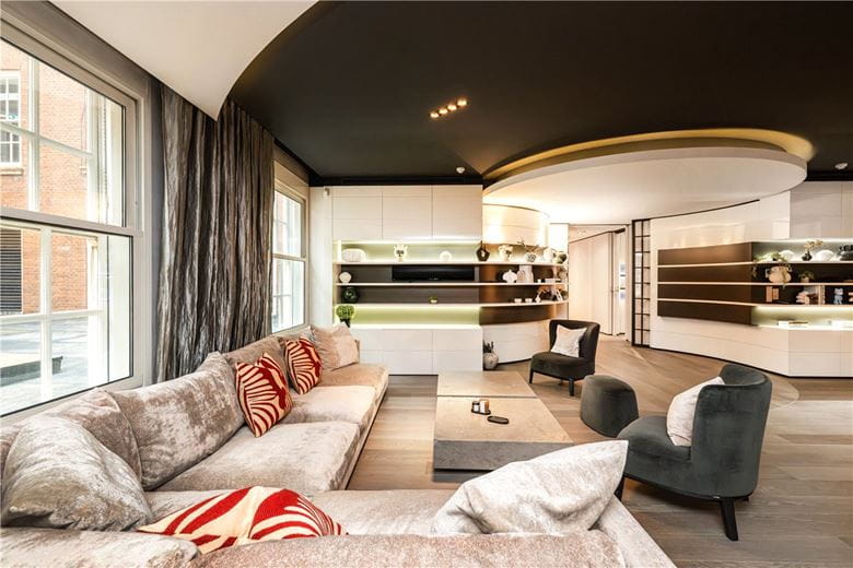 4 bedroom flat, North Row, Mayfair W1K - Available