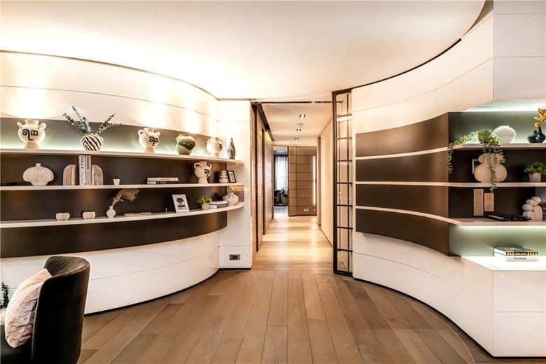 4 bedroom flat, North Row, Mayfair W1K - Available