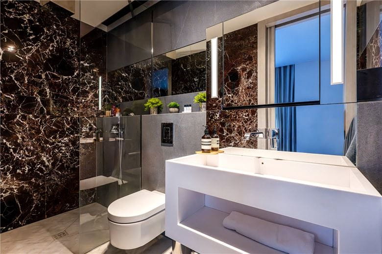 4 bedroom flat, North Row, Mayfair W1K - Available