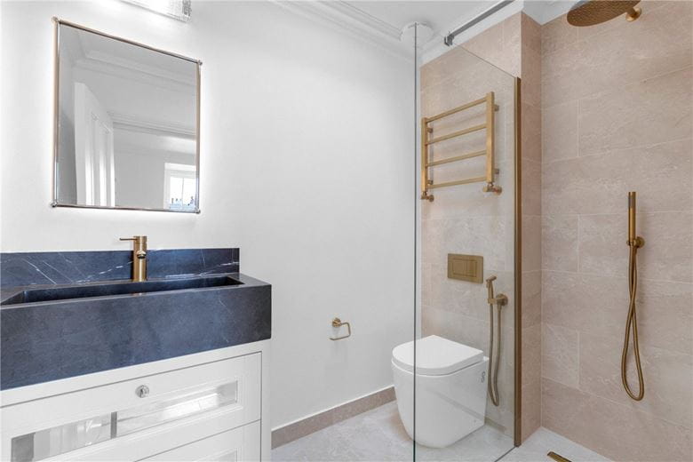 3 bedroom flat, Eaton Place, Belgravia SW1X - Available