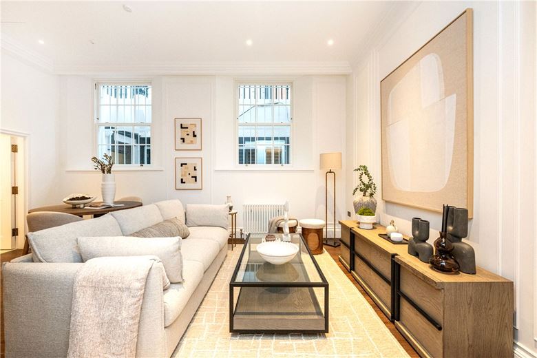 1 bedroom flat, Charles Street, London W1J - Available