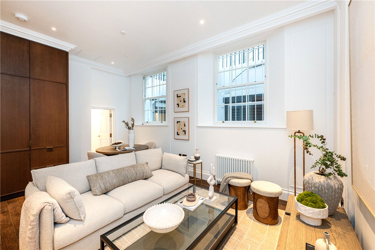 1 bedroom flat, Charles Street, London W1J - Available
