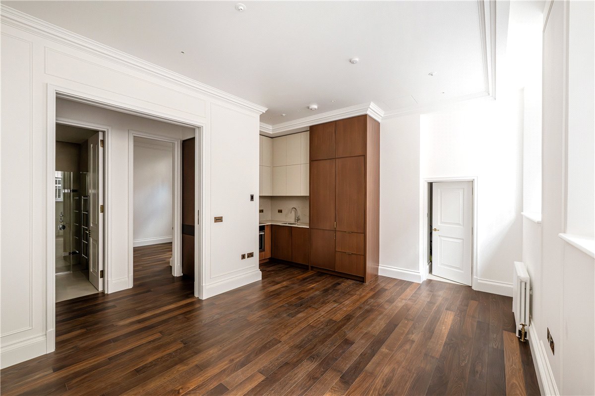 1 bedroom flat, Charles Street, London W1J - Available