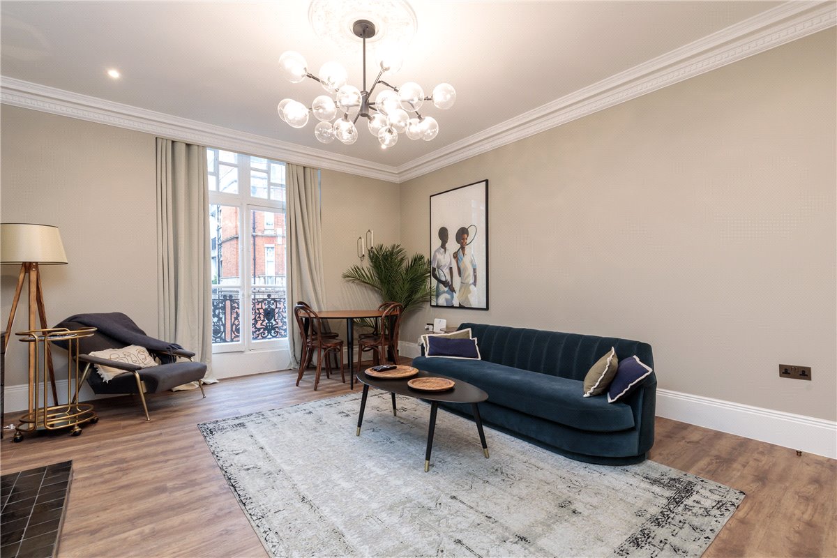 3 bedroom flat, Montagu Mansions, Marylebone W1U - Let Agreed