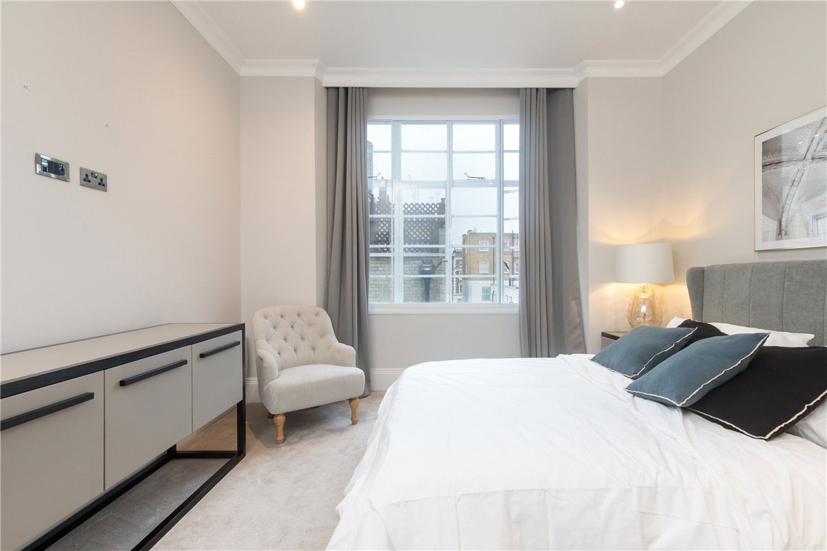 3 bedroom flat, Montagu Mansions, Marylebone W1U - Let Agreed