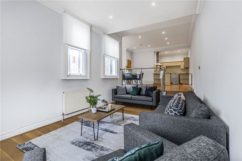 3 bedroom flat, Marylebone High Street, Marylebone W1U - Available