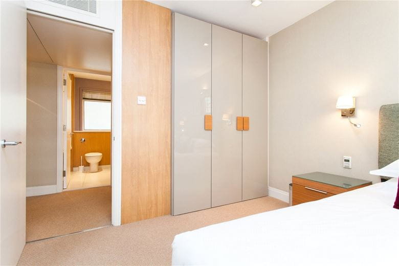 1 bedroom flat, St Christopher's Place, Marylebone W1U - Available