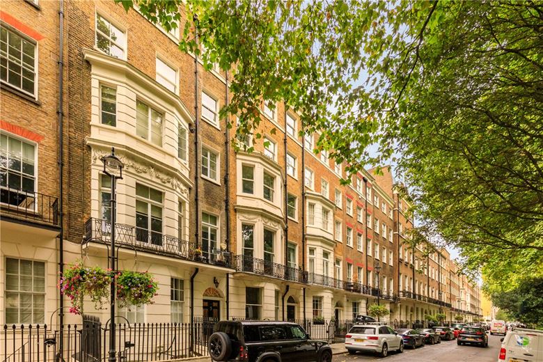 5 bedroom house, Montagu Square, London W1H - Available