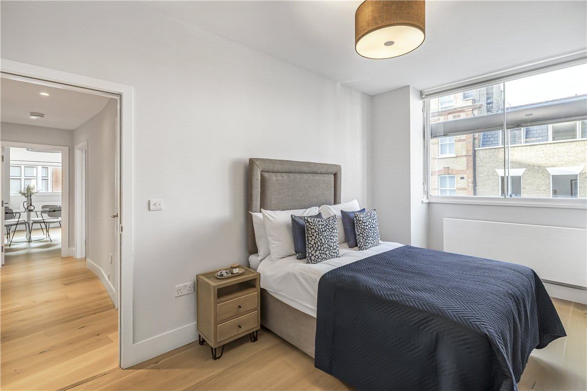 2 bedroom flat, New Cavendish Street, Marylebone W1G - Available