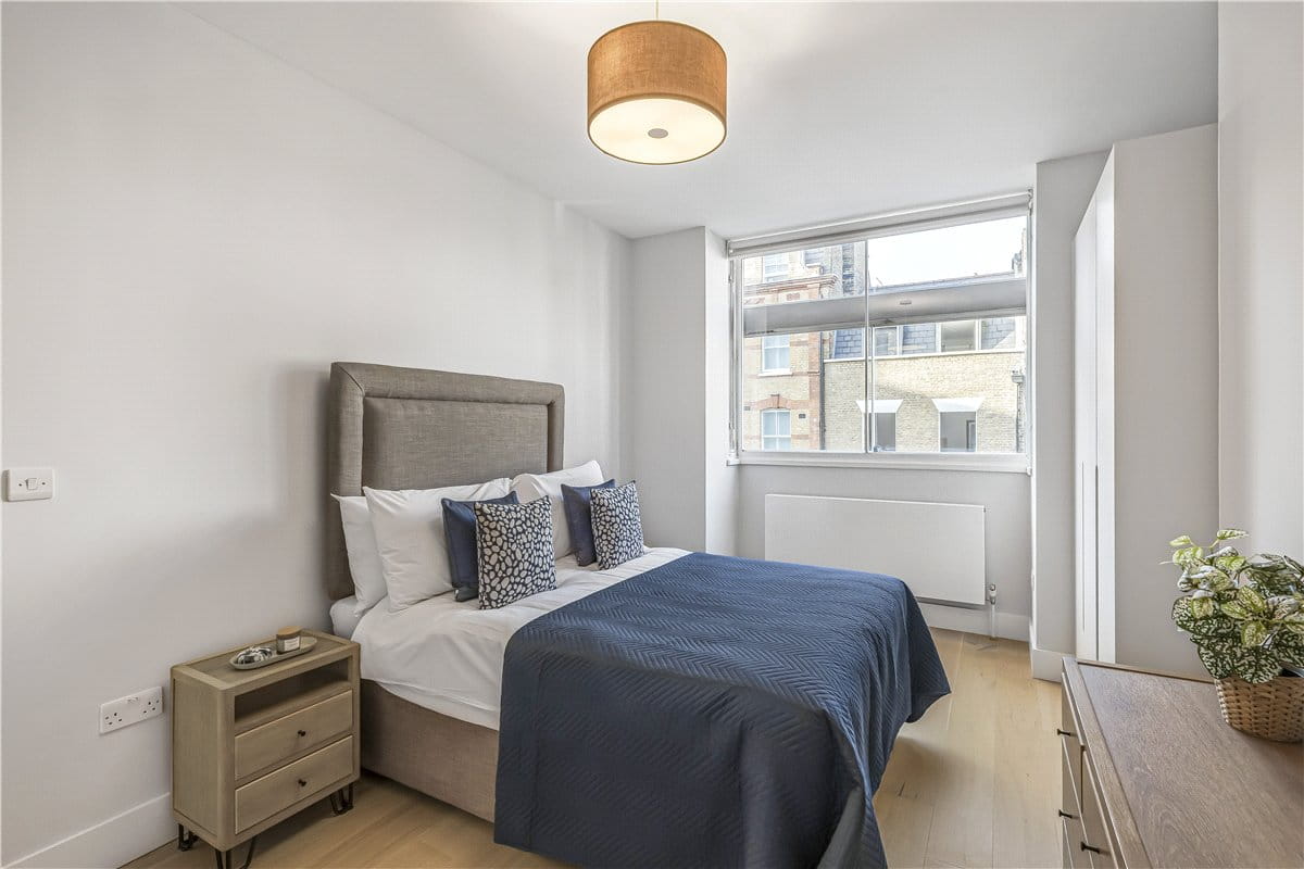2 bedroom flat, New Cavendish Street, Marylebone W1G - Available
