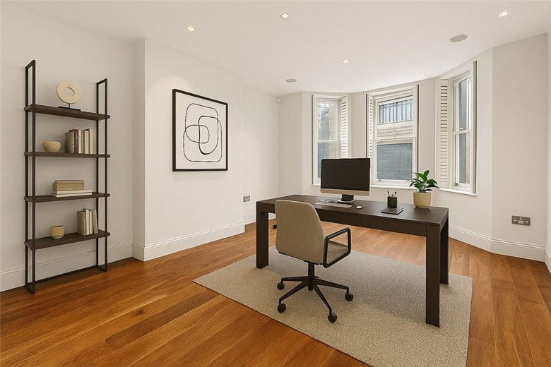 4 bedroom flat, Marylebone Road, Marylebone NW1 - Available