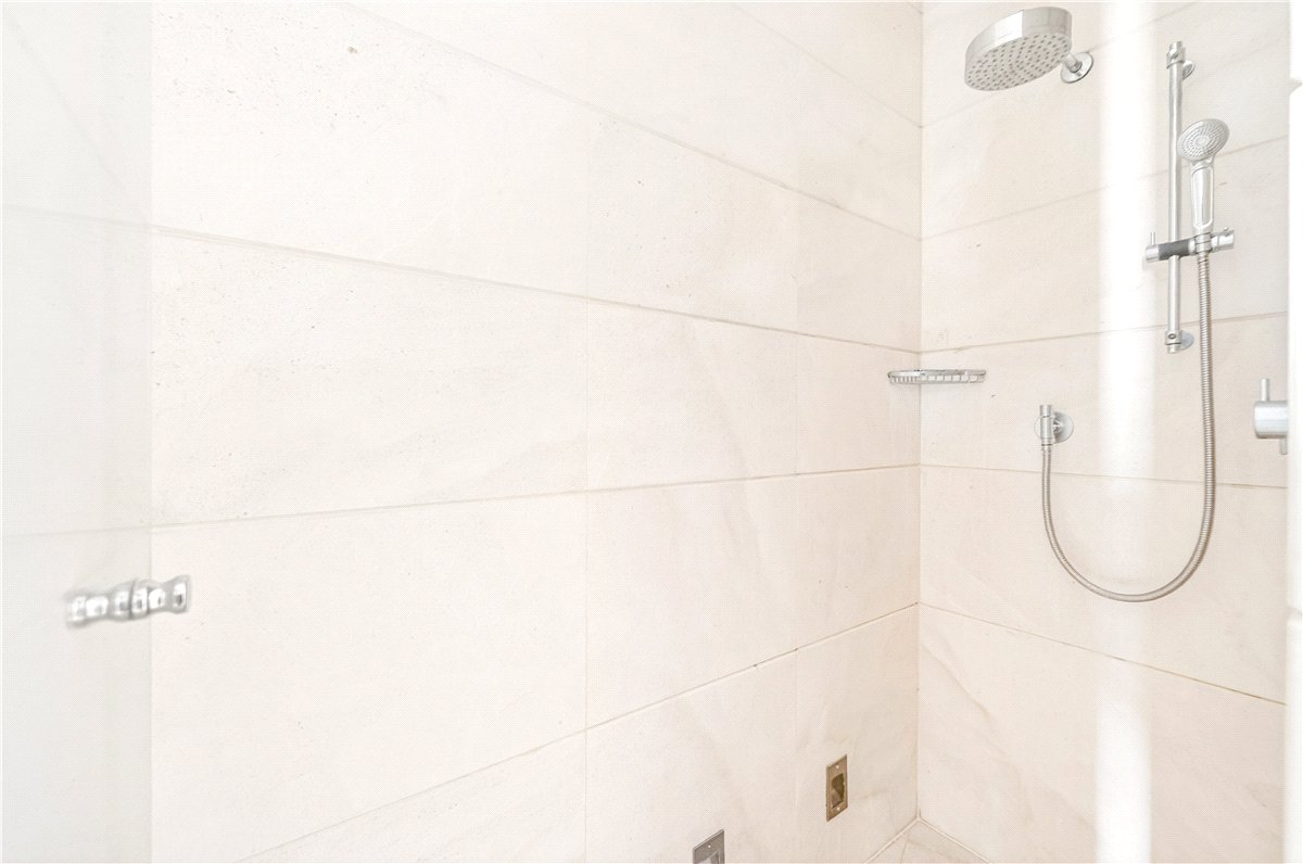 4 bedroom flat, Marylebone Road, Marylebone NW1 - Available