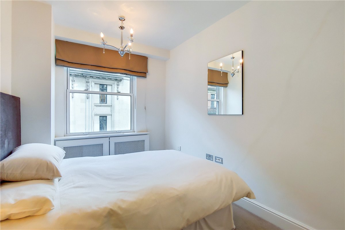 3 bedroom flat, Weymouth Street, Marylebone W1W - Available