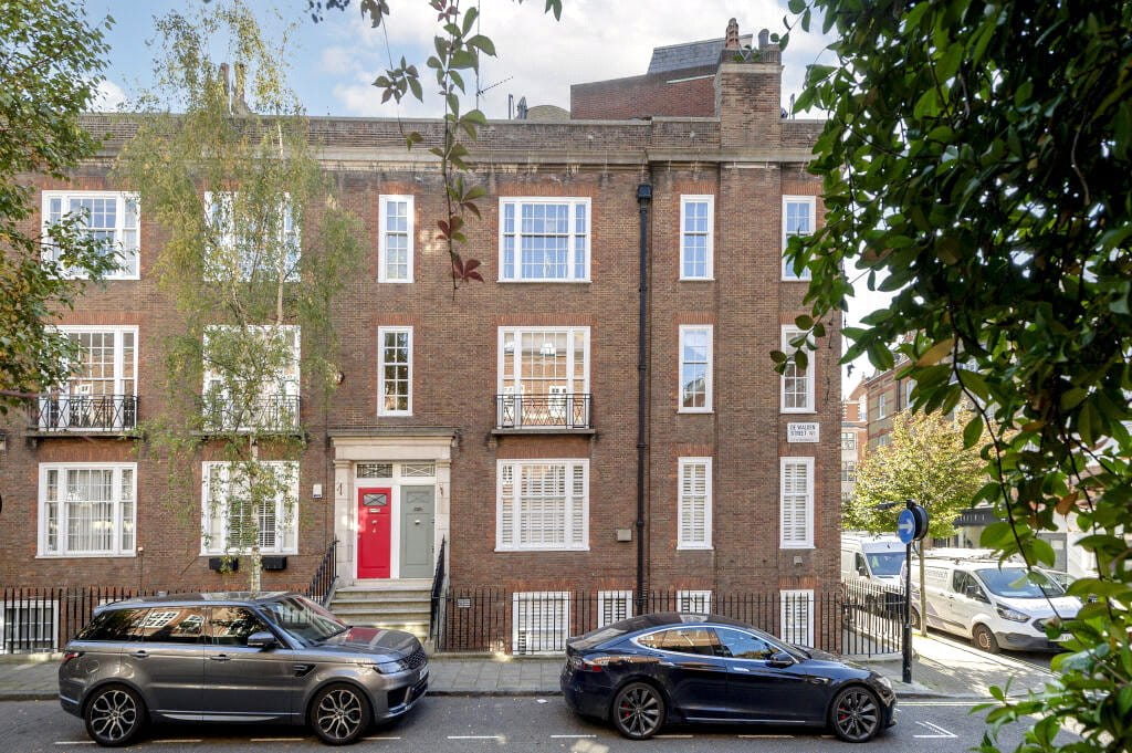 2 bedroom maisonette, Marylebone Street, London W1G - Available