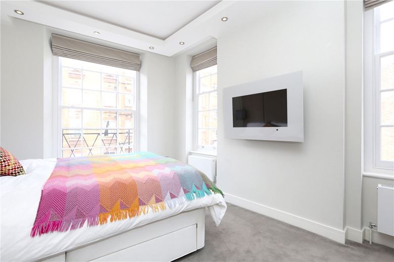 2 bedroom maisonette, Marylebone Street, London W1G - Available
