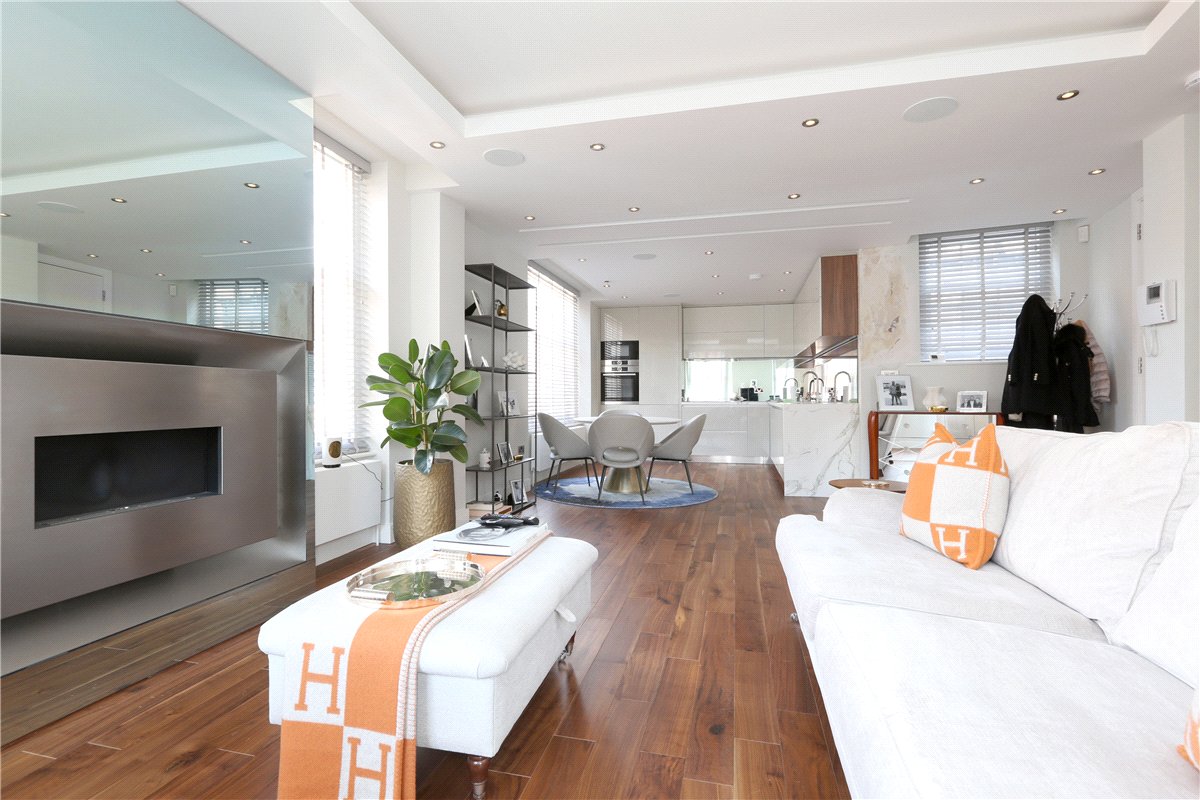 2 bedroom maisonette, Marylebone Street, London W1G - Available