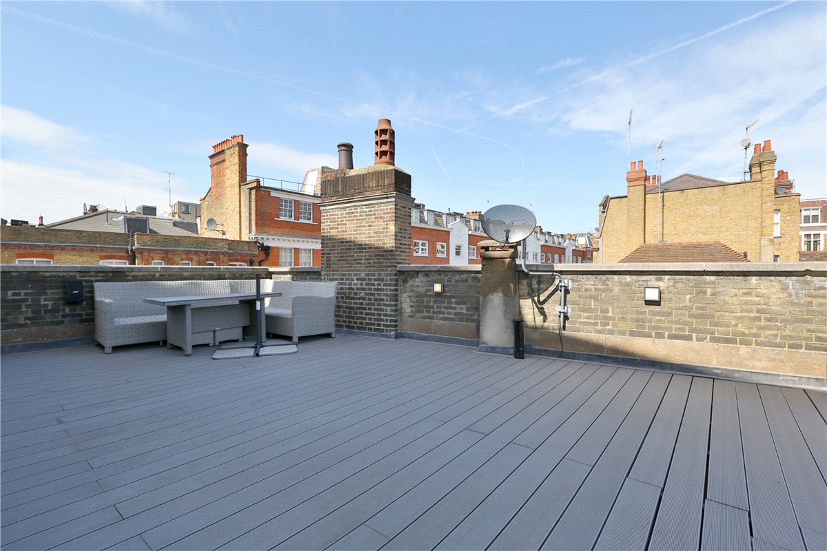 2 bedroom maisonette, Marylebone Street, London W1G - Available