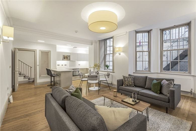 2 bedroom flat, Devonshire Street, Marylebone W1W - Available