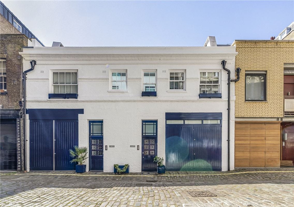 4 bedroom house, Cavendish Mews South, Marylebone W1W - Available