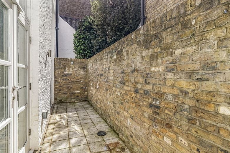 4 bedroom house, Cavendish Mews South, Marylebone W1W - Available