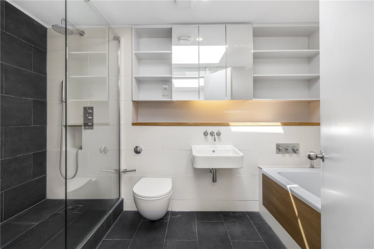 4 bedroom house, Cavendish Mews South, Marylebone W1W - Available