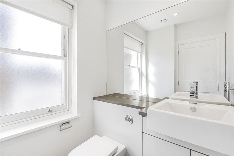 3 bedroom flat, Devonshire Street, Marylebone W1G - Available