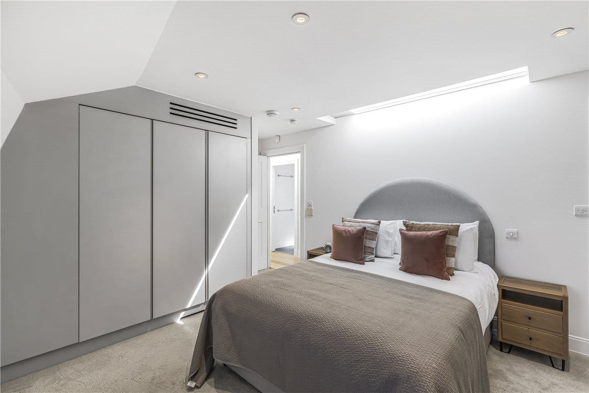 3 bedroom flat, Devonshire Street, Marylebone W1G - Available