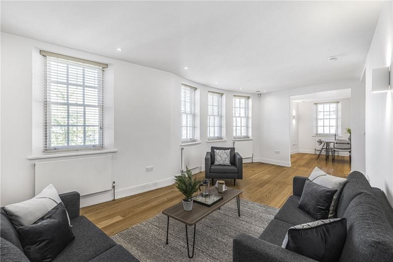 3 bedroom flat, Devonshire Street, Marylebone W1G - Available