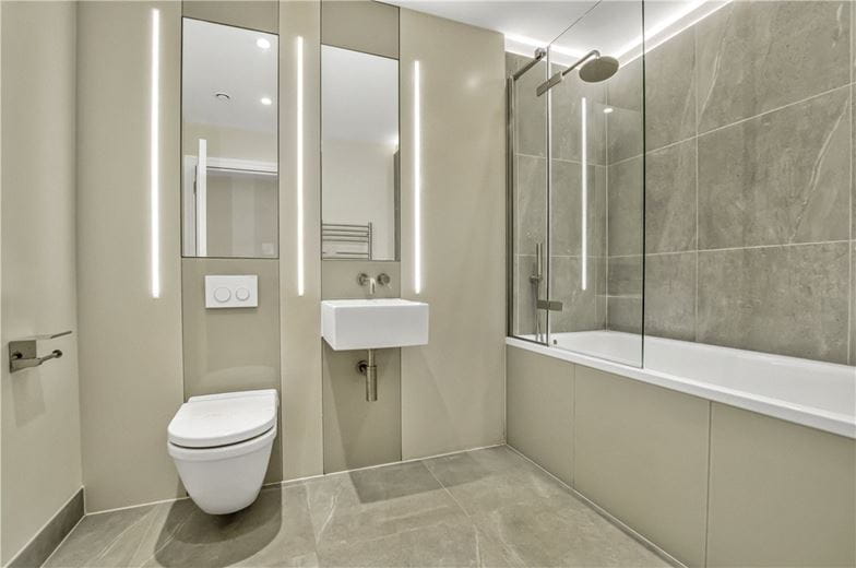 2 bedroom flat, Welbeck Street, Marylebone W1G - Available