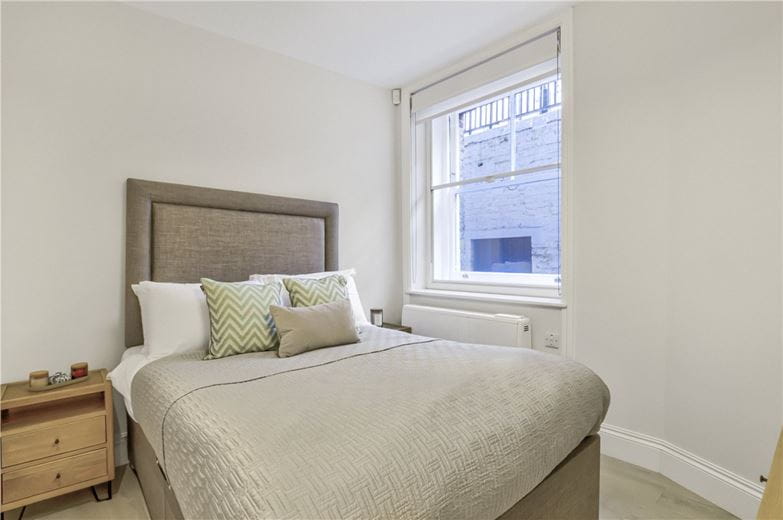 2 bedroom flat, Welbeck Street, Marylebone W1G - Available