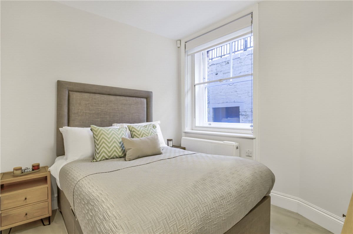 2 bedroom flat, Welbeck Street, Marylebone W1G - Available