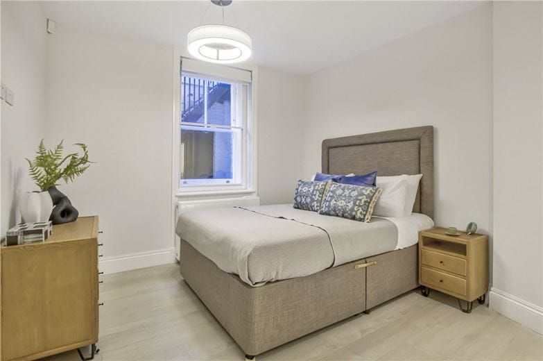2 bedroom flat, Welbeck Street, Marylebone W1G - Available