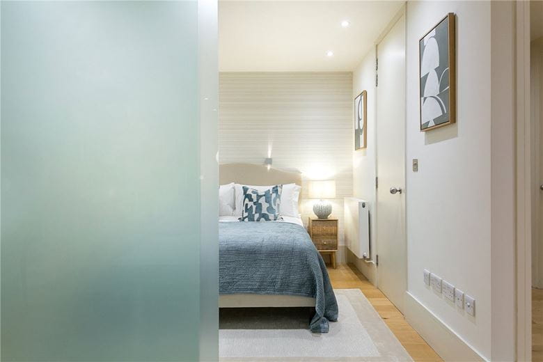 1 bedroom flat, Armitage Apartments, 228 Great Portland Street W1W - Let Agreed