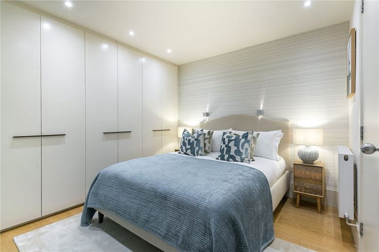 1 bedroom flat, Armitage Apartments, 228 Great Portland Street W1W - Let Agreed