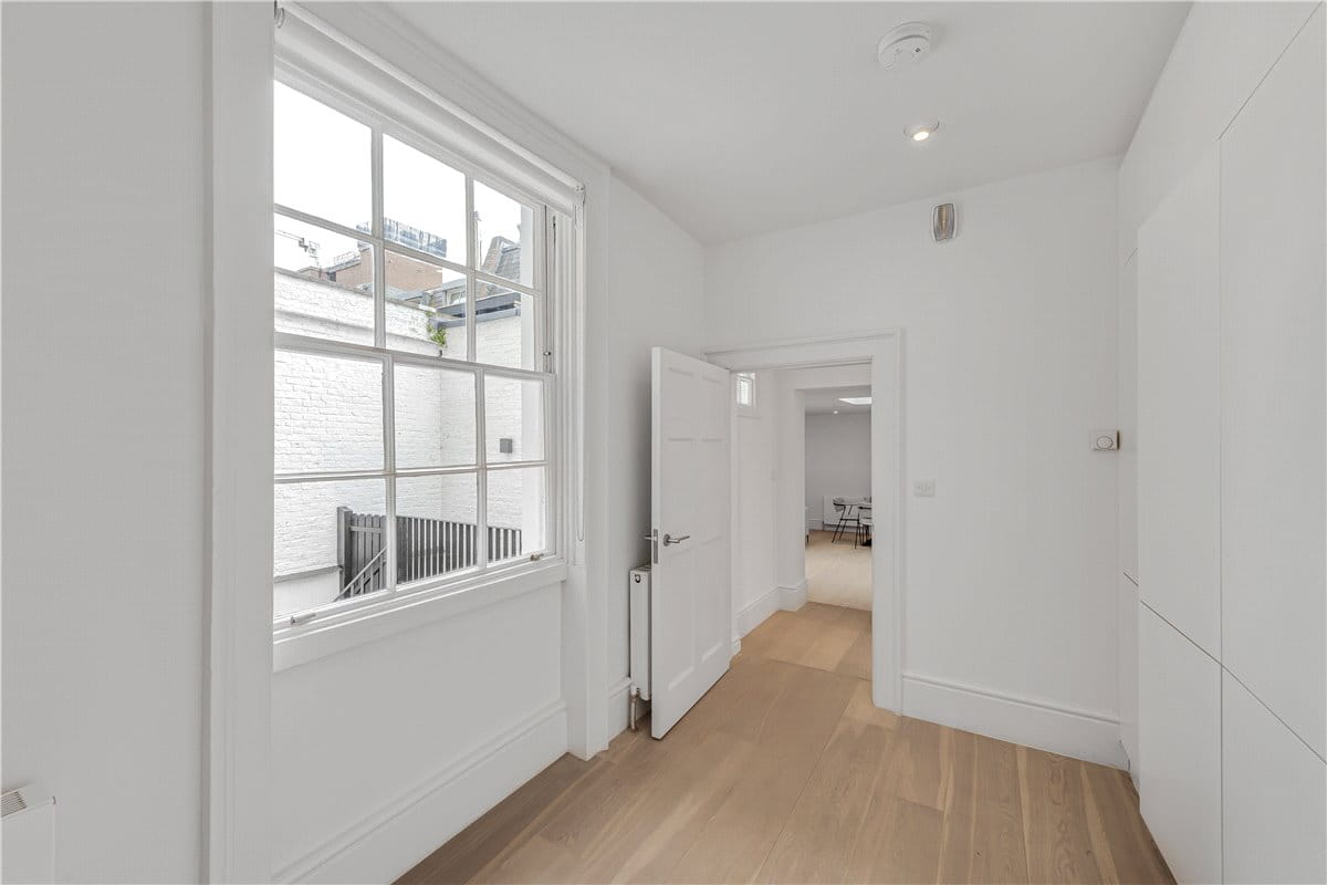 4 bedroom flat, Devonshire Place, Marylebone W1G - Available