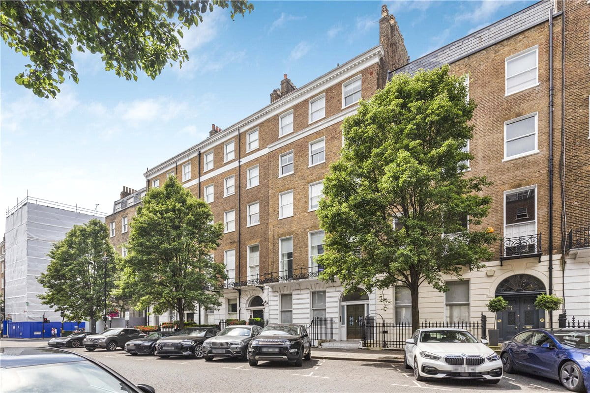 4 bedroom flat, Devonshire Place, Marylebone W1G - Available