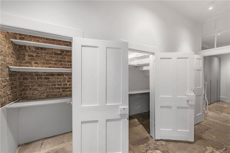 4 bedroom flat, Devonshire Place, Marylebone W1G - Available