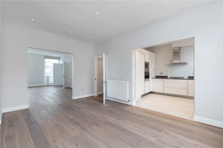 3 bedroom flat, Gloucester Place, Marylebone W1U - Available
