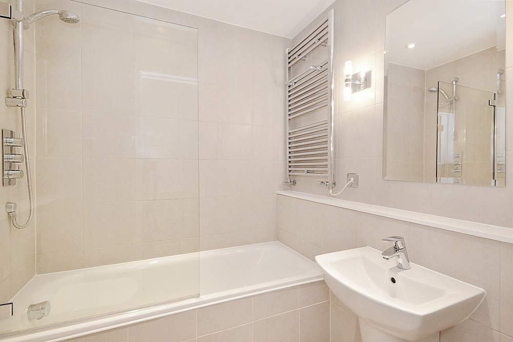 3 bedroom flat, Great Cumberland Place, Marylebone W1H - Available