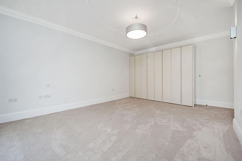 3 bedroom flat, Weymouth Street, Marylebone W1G - Available