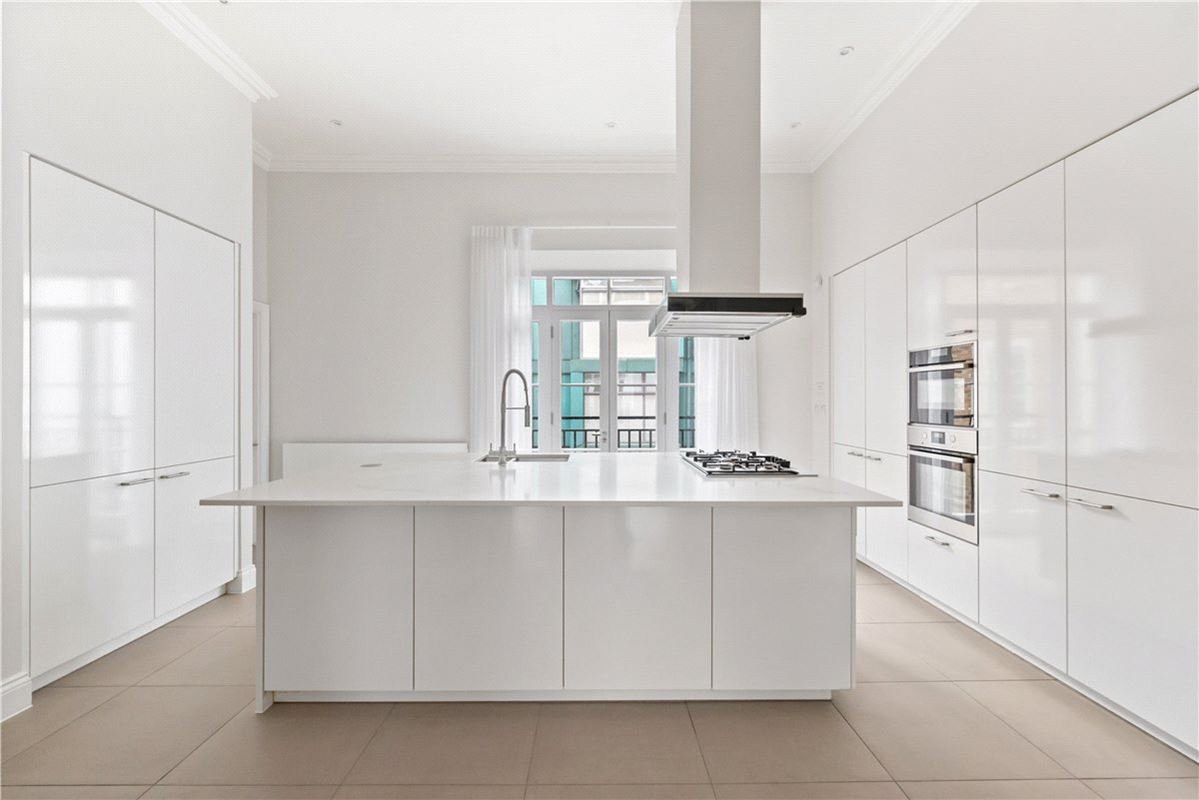 5 bedroom house, Bryanston Square, London W1H - Available