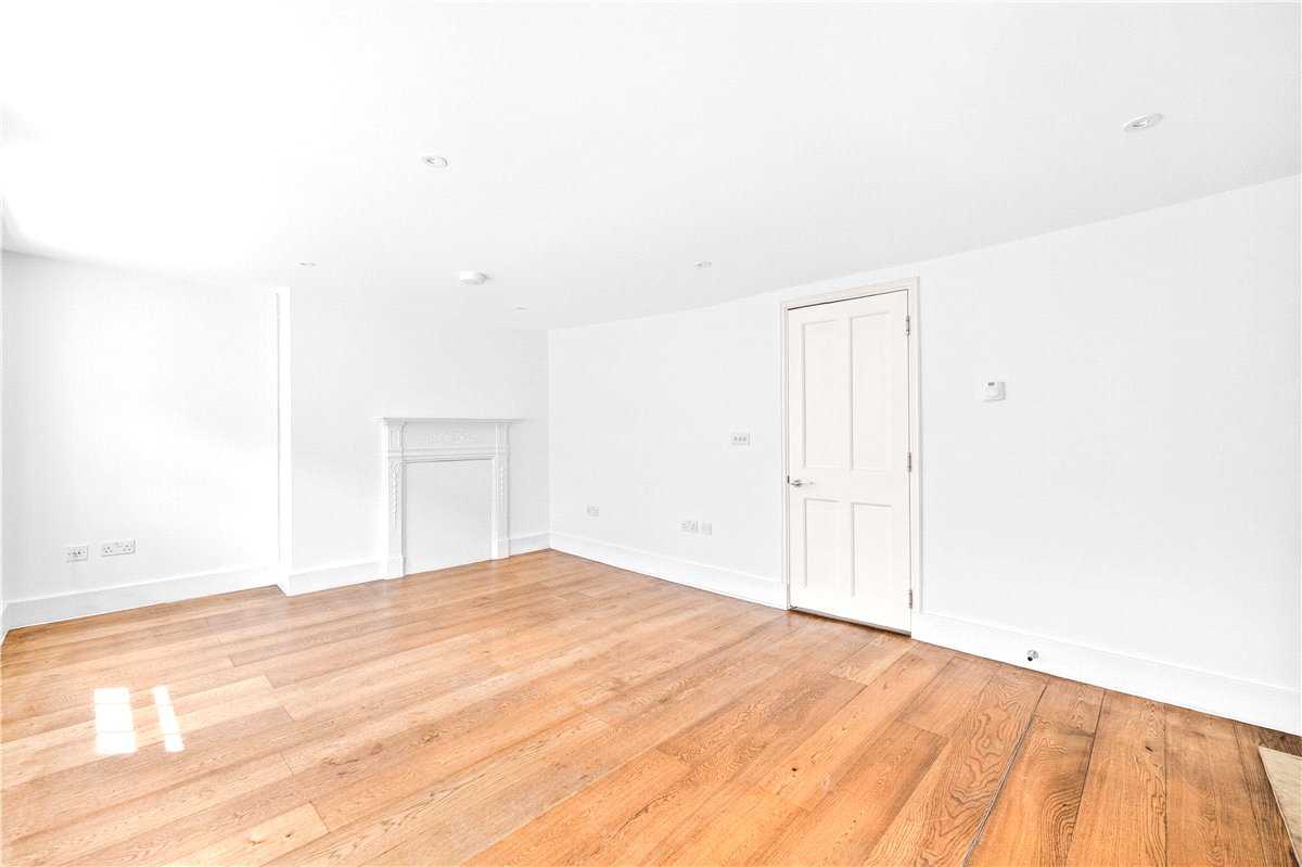 1 bedroom flat, Seymour Street, Marylebone W1H - Available