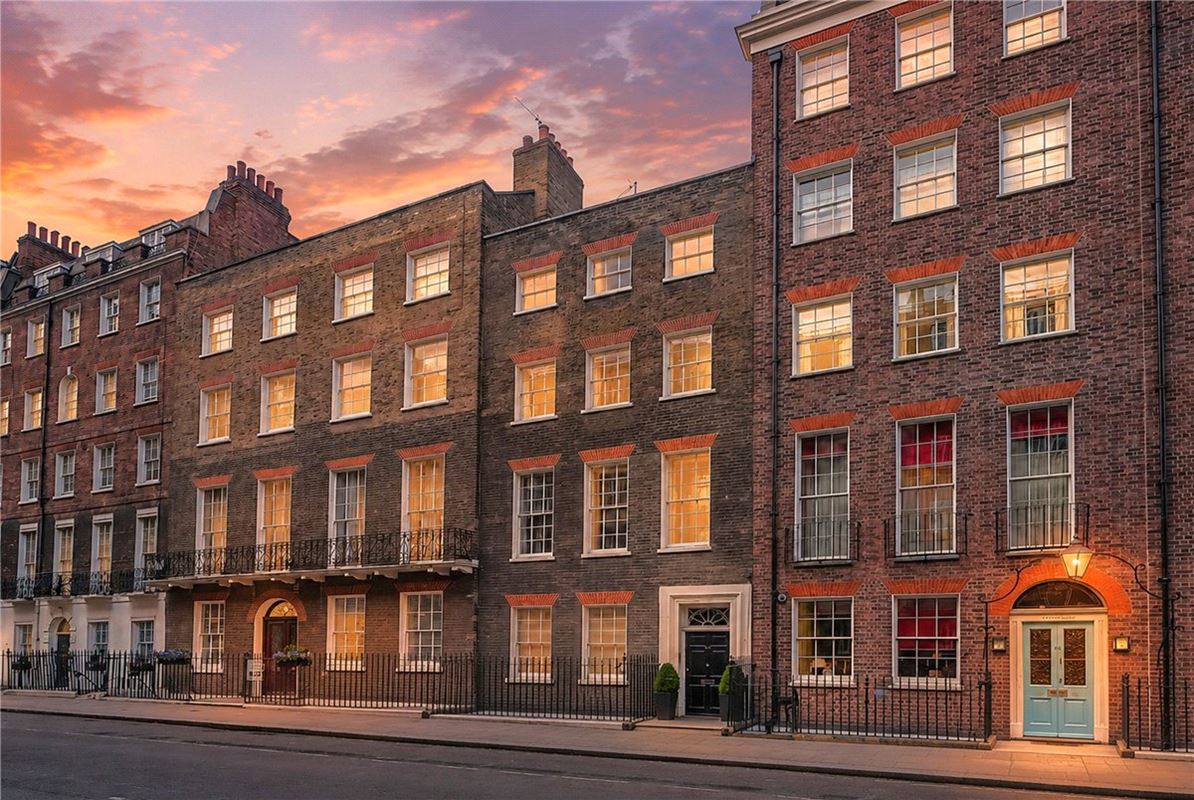 1 bedroom flat, Seymour Street, Marylebone W1H - Available