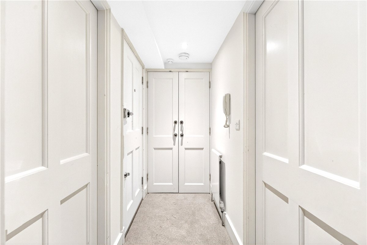 1 bedroom flat, Seymour Street, Marylebone W1H - Available