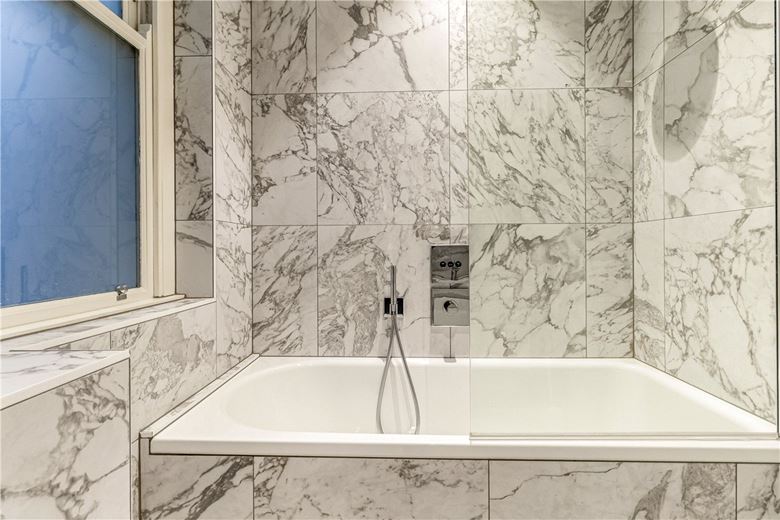 2 bedroom flat, Devonshire Place, Marylebone W1G - Available