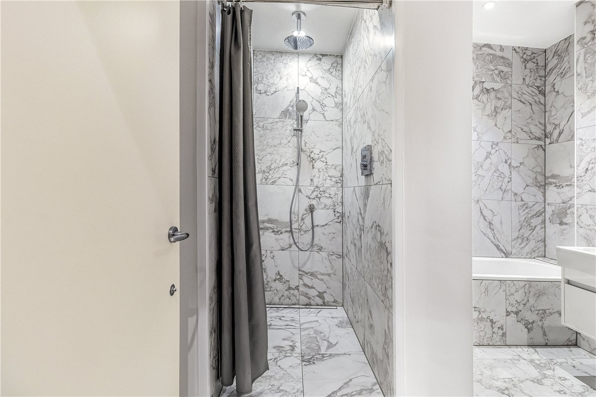 2 bedroom flat, Devonshire Place, Marylebone W1G - Available