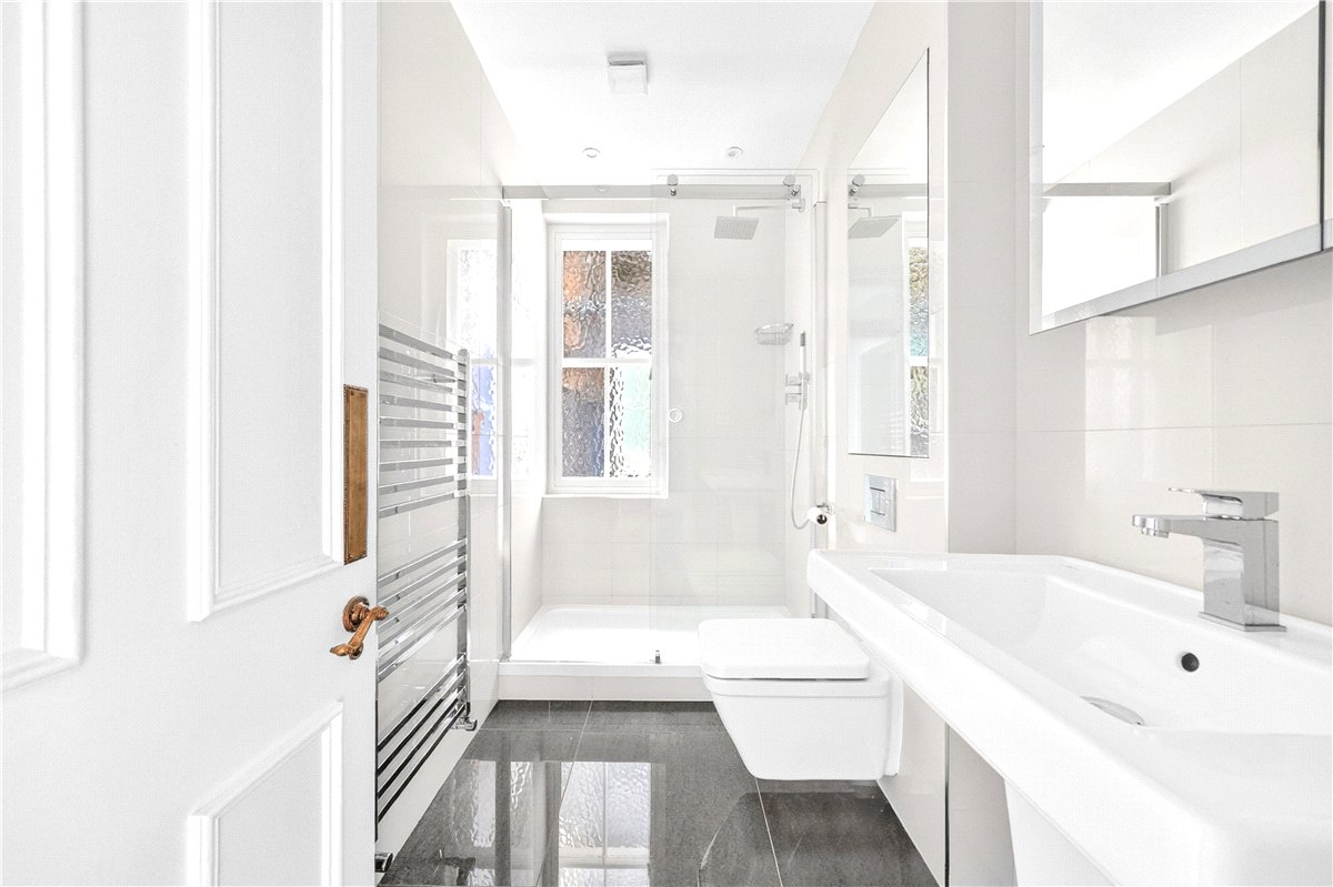 4 bedroom flat, Cumberland Mansions, George Street W1H - Available