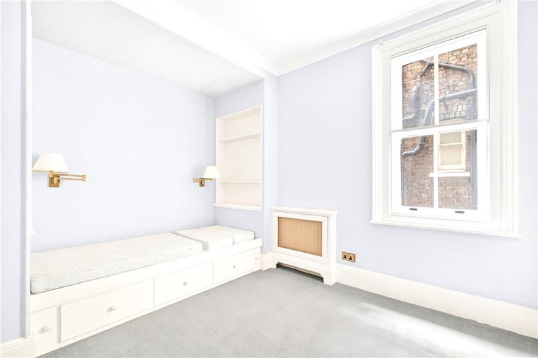 4 bedroom flat, Cumberland Mansions, George Street W1H - Available