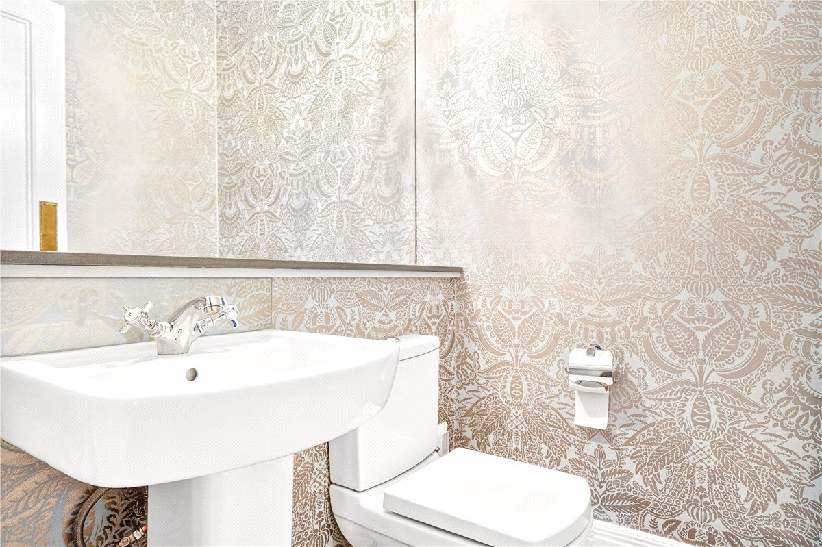 4 bedroom flat, Cumberland Mansions, George Street W1H - Available