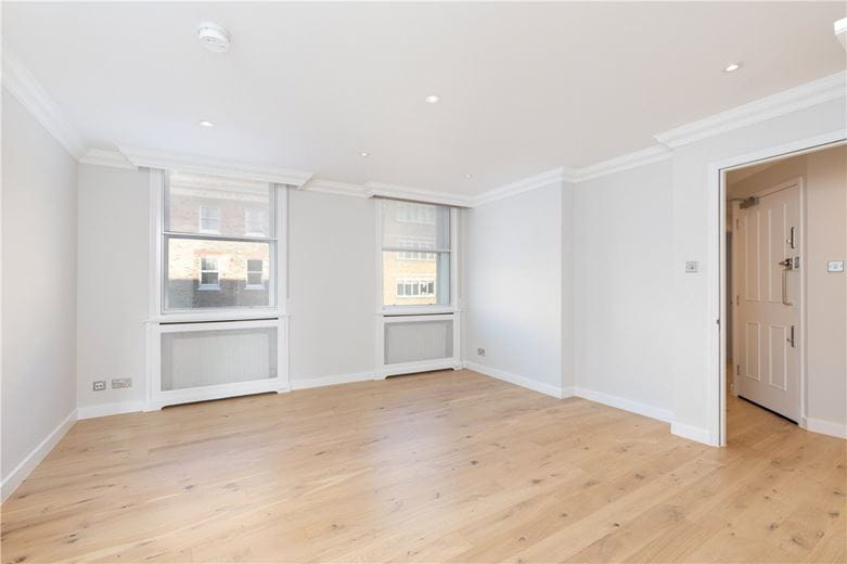 2 bedroom flat, Manchester Street, Marylebone W1U - Available